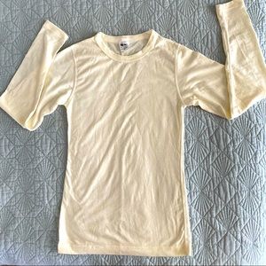 NBW DUOFOLD women’s size small mid weight high performance base layer.